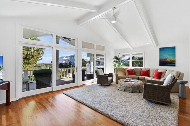 2 Sand Dollar Ln
