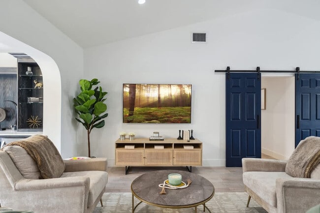 Photo - 2205 NE 30th St Unit ID1462104P