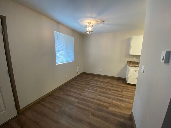 Photo - 2 Bed Condo Near the Old Mill