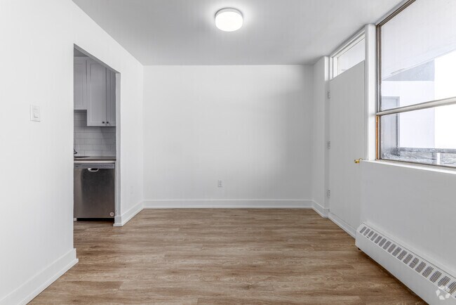 2BR, 1BA - 933SF - Dining Room - 2801 Jane Street