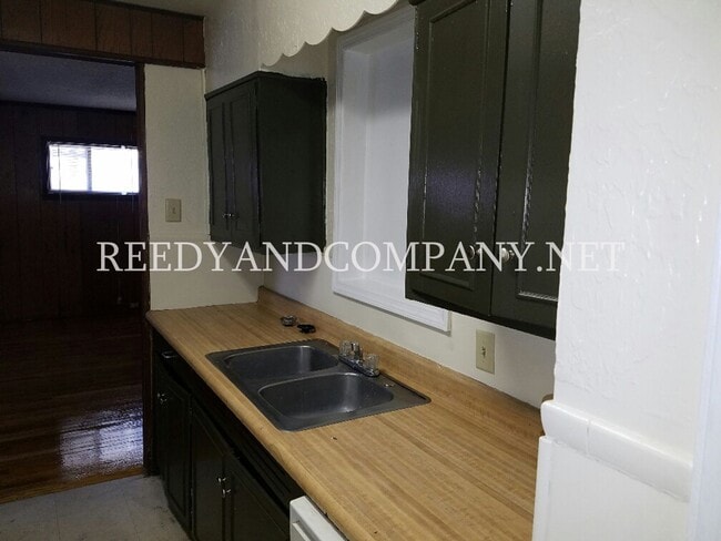 Photo - 1324 Wells Station Rd