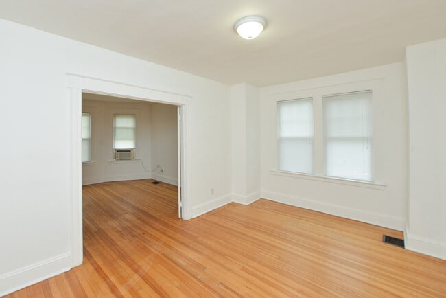 Photo - 390 Clinton St Unit 1