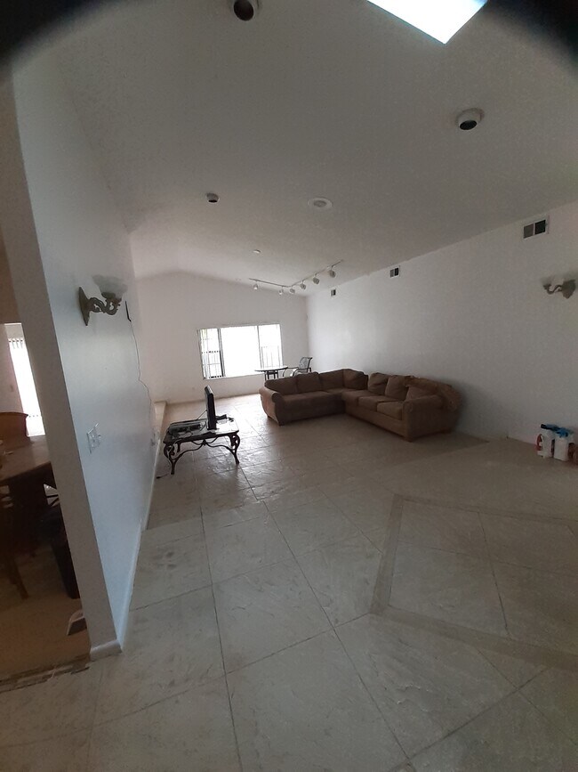 Photo - 2482 SE Drayton Rd