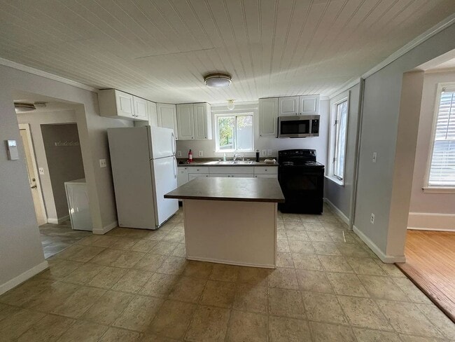 Photo - 71 Hickok St Unit B