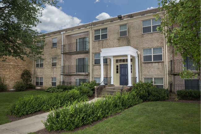 Deerfield Run, Village Square North Apartments, Laurel, MD - Deerfield Run & Village Square North