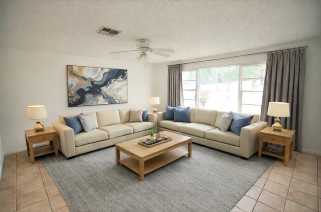 Photo - 606 Water Rd