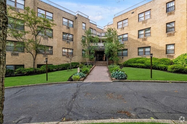 Building Photo - 5 Schenck Ave Unit 1R Rental