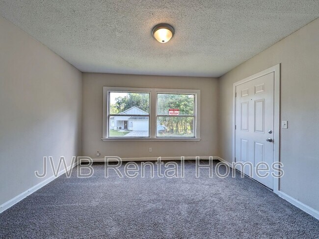Photo - 2824 Fleming St Unit 2