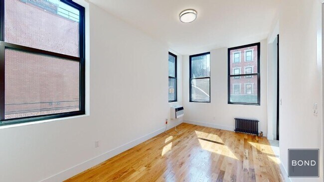 Building Photo - 37.5 Bedford St Unit 2A Rental