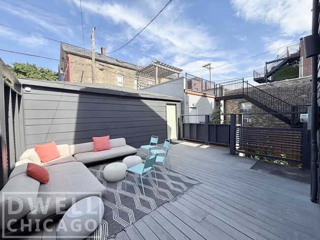 Photo - 1419 N Paulina St