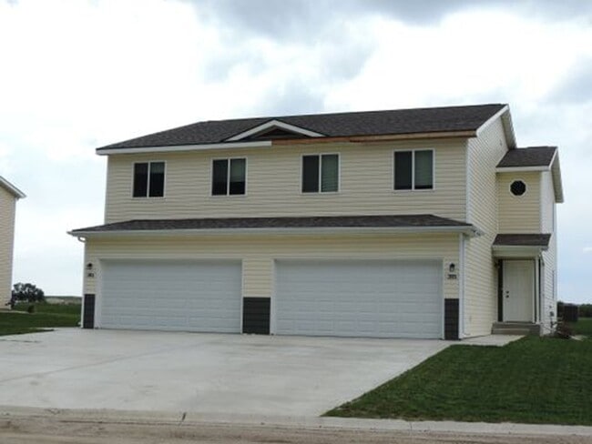 Beautiful 3bedroom 2 bath townhouse FOR SA... - Beautiful 3bedroom 2 bath townhouse FOR SA...