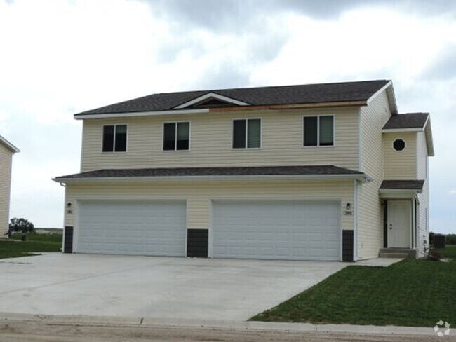Building Photo - Beautiful 3bedroom 2 bath townhouse FOR SA...