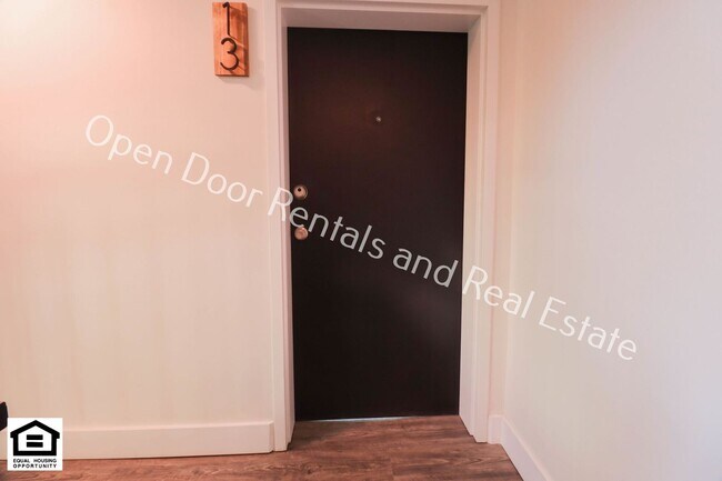 Photo - 1823 Griswold Dr Unit B13