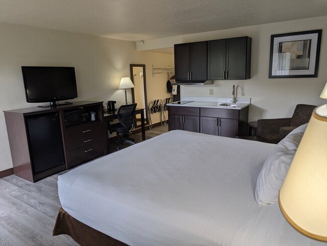 1317 E Gurley St Unit 301