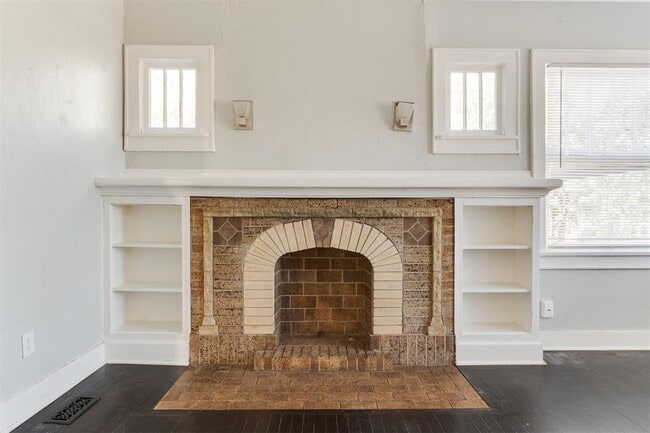 Photo - 1715 N Douglas Ave Townhome