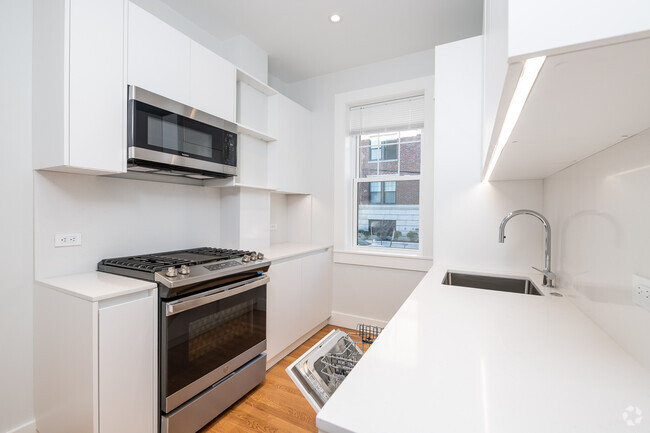 Building Photo - 20 Forest St Unit 01A Rental