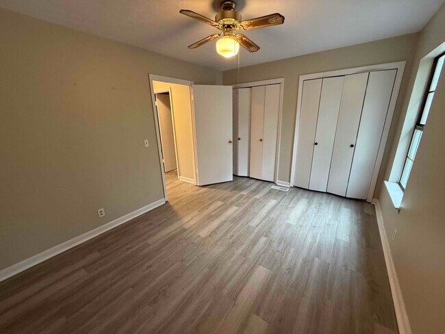 Photo - 656 Mercer Dr Unidad A