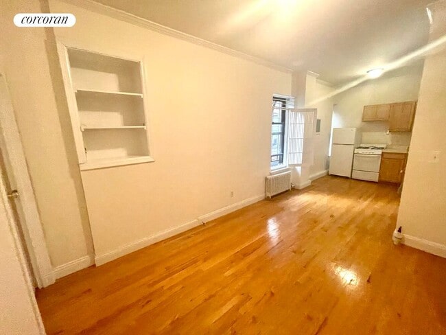 Building Photo - 612 W 137th St Rental