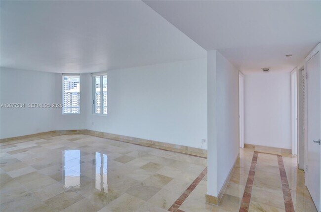 Photo - 5900 Collins Ave Unit 1508