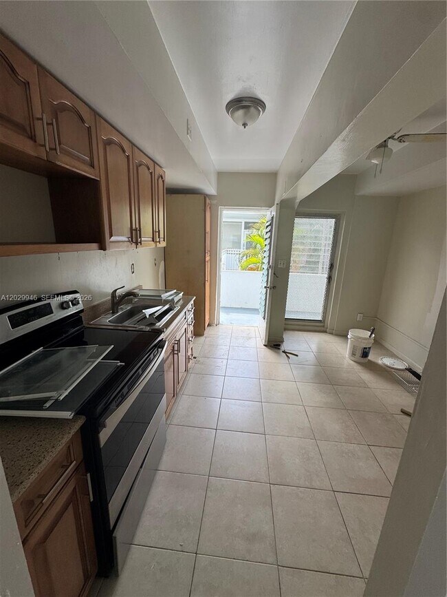 Photo - 10281 E Bay Harbor Dr Unit D3