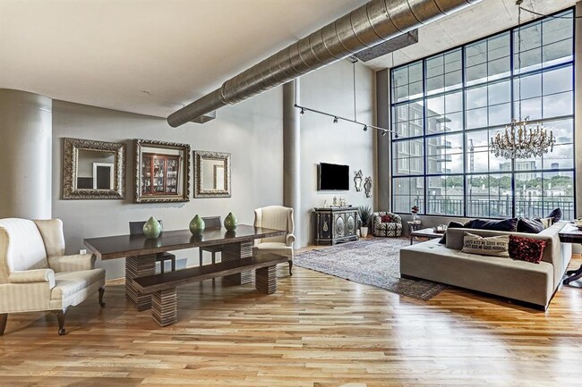 Building Photo - 1025 Shepherd-ID044.9 Unit ID044.9