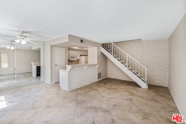 Photo - 72669 Eagle Rd Unit 2