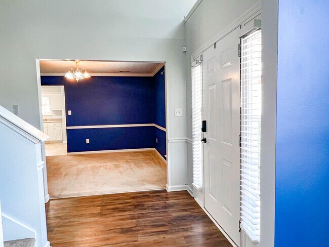 Photo - 6117 Independence Way