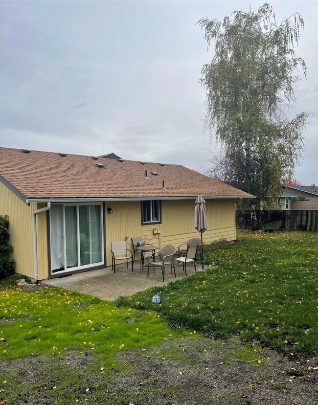 Photo - 1853 NW Adams St