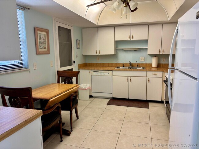 Photo - 3 SE Turtle Creek Dr Unit A