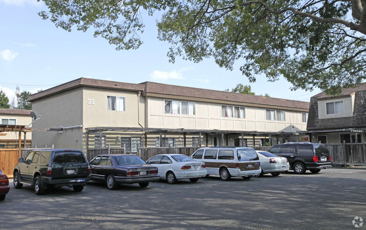 Photo - Valley Oak Park Apartments