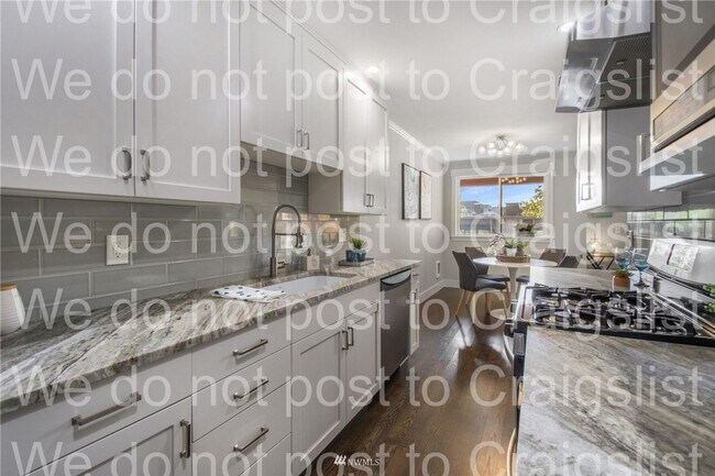 Photo - Queen Anne - 2 Bedroom - 2 Bathroom Condo *WSG Included