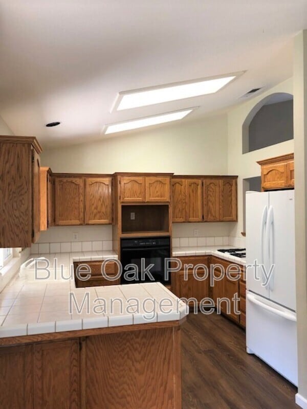 Photo - 2158 Robailey Dr