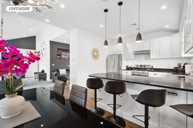 Photo - 53 Windward Way