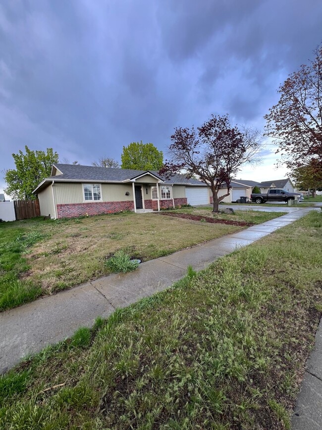 Photo - 12406 W 11th Ave