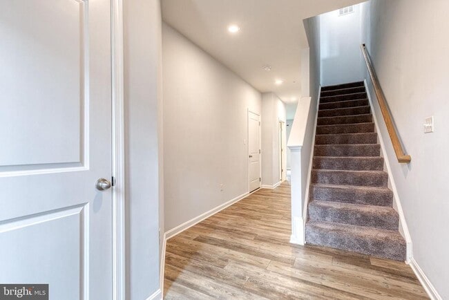 Building Photo - 2261 Kelston Pl Rental