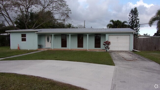 Building Photo - 195 SE Serenata Ct Rental