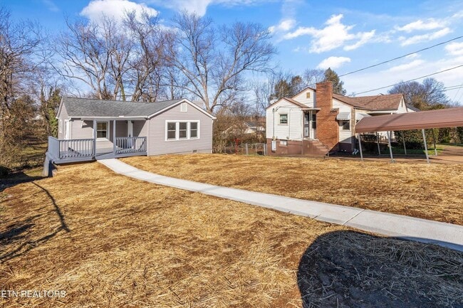 Photo - 3615 Lilac Ave