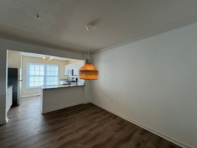 Photo - Spacious 3 Bed 3 Bath Condo With Balcony I...