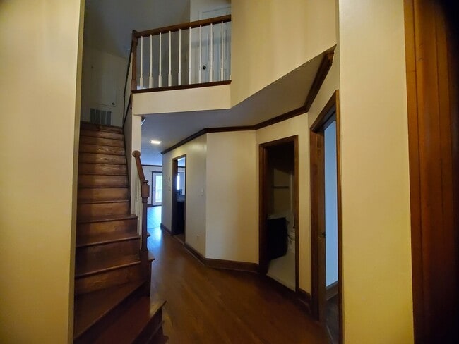 Photo - 450 Lands End Rd