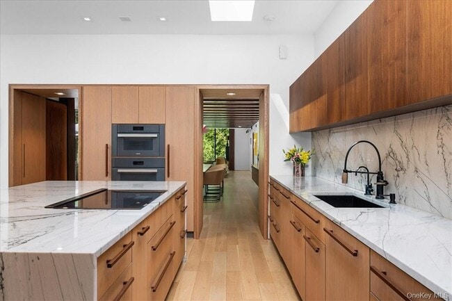 Photo - 971 Fenimore Rd