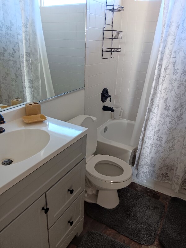 Photo - 8198 Ferguson Rd