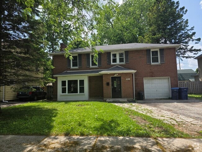 Building Photo - 1824 Jackson St Rental