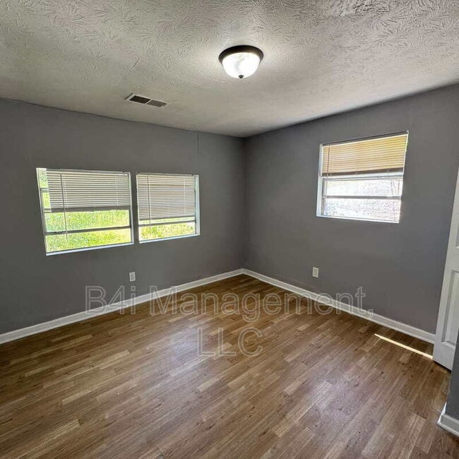 Photo - 3175 Washington Rd