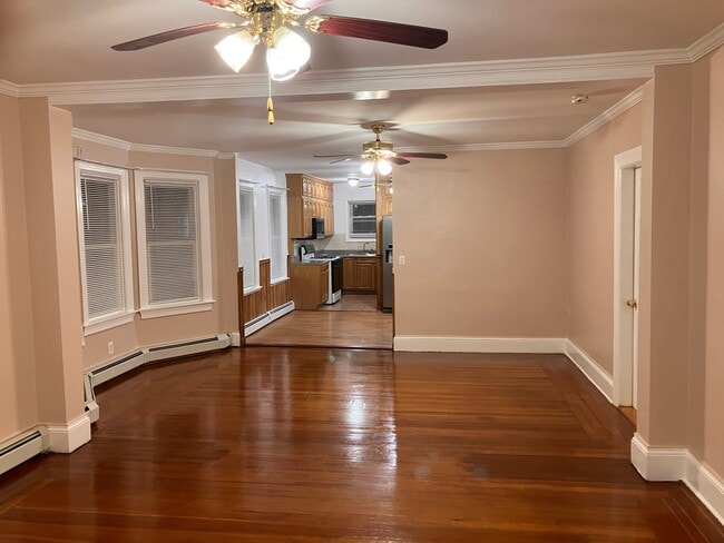 Photo - 39 7th St Unit Apartment for rent