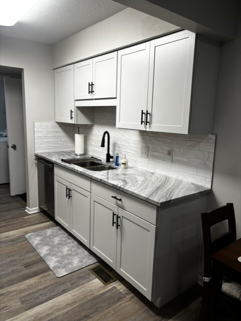 Building Photo - 3563 Dolphin Cv Unit Dolphin Cove
