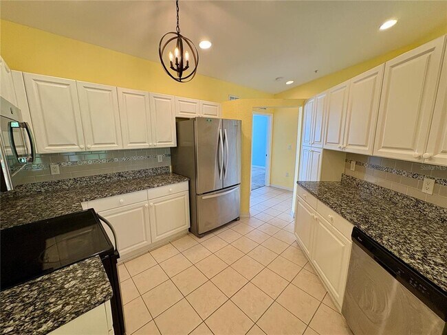 6421 Bay Cedar Ln