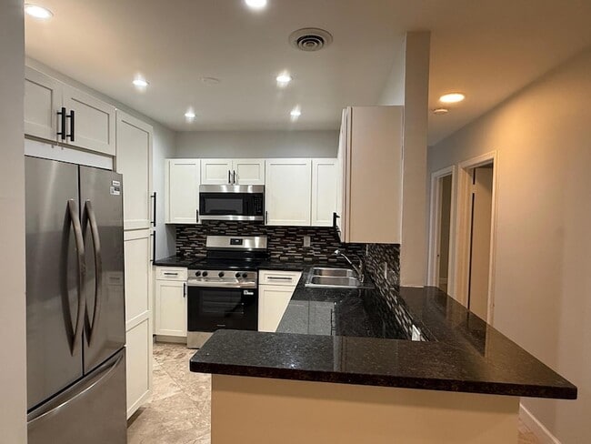 Building Photo - 5700 NE 22nd Way Unit 328 Rental