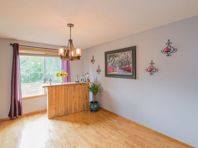 Photo - 1810 NE Estate Dr