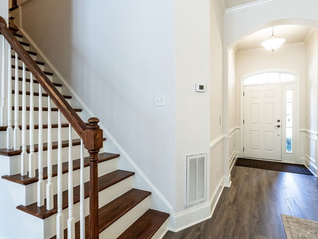 506 Santorini Dr