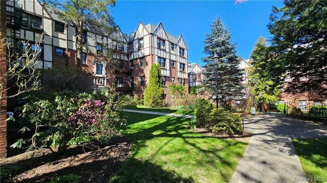 Photo - 3 Greenridge Ave Unidad D7